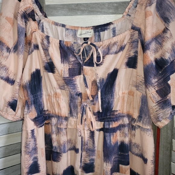 041 - Women's Puff Short Sleeve Dress | Universal Thread™ | Small - Picture 4 of 11